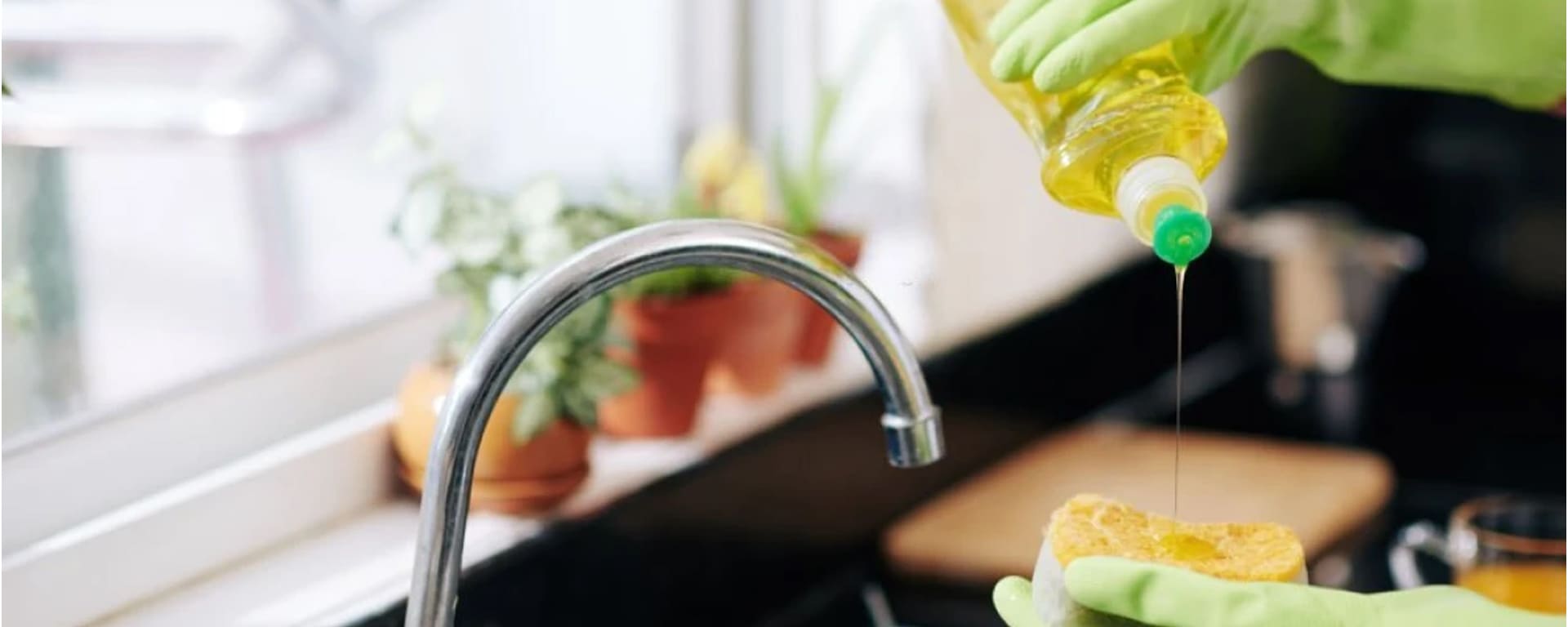 Reliable Detergent and Dish Wash Liquid Supplier in United Kingdom